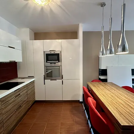 Apartment Comfort Tampa - *